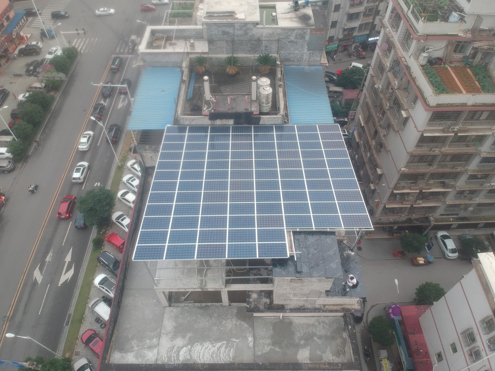 什么叫与修建连系的漫衍式光伏发电系统？？？？