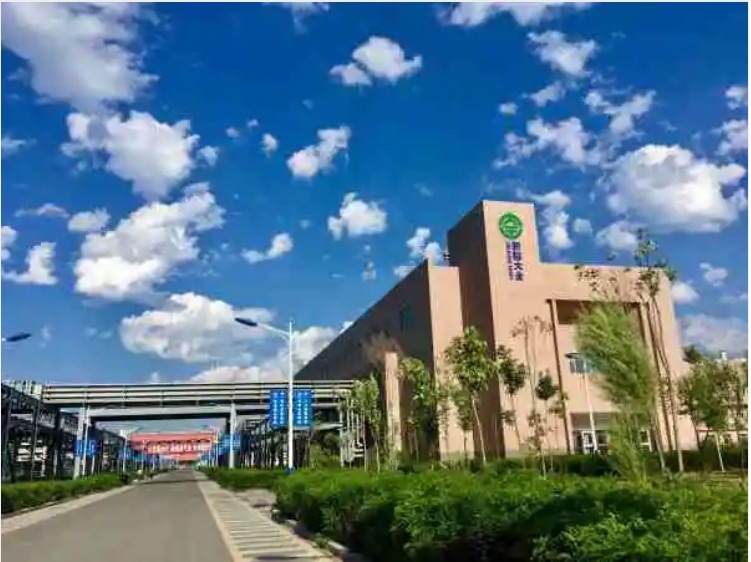 继新疆棉花之后，，，，，新疆光伏成为美国下一个目的？？？？新疆大全回应：“想对我们搞‘工业灭绝’，，，，，问问中国和天下市场答不允许！”