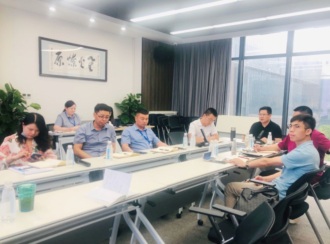 bat365刘鑫主持BIPV产品准备会，，，旗下粤光；；下氏韧乒阈缕纷榧