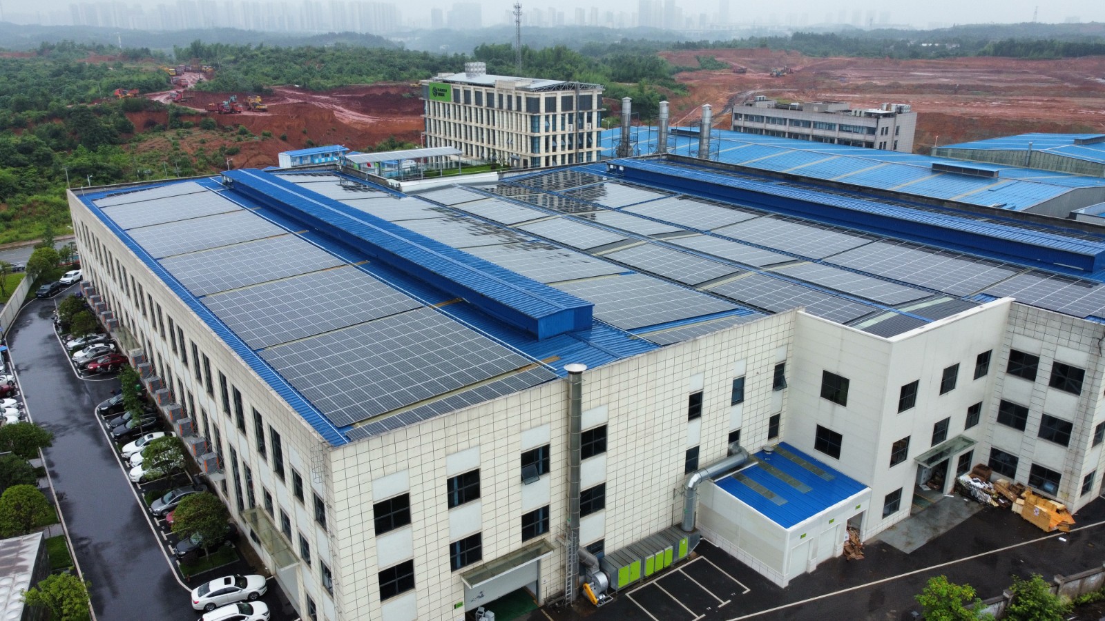 湖南：鼎力大举生长光伏发电，，，，，起劲探索“光伏＋”模式