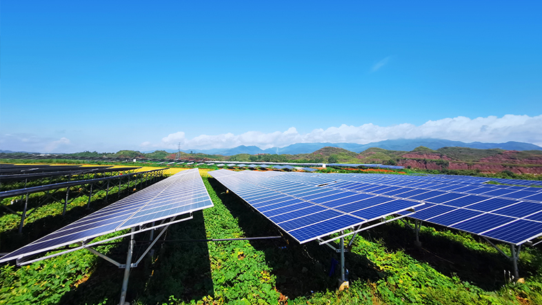 光伏发电为什么会被政府鼎力大举帮助，，，，和被众人追捧呢？？？